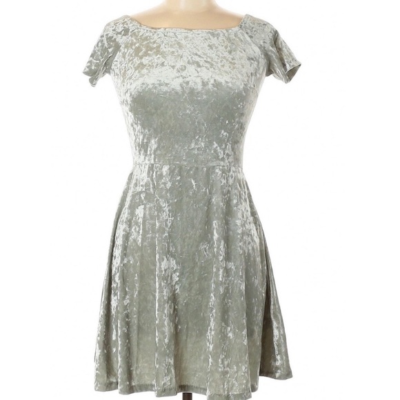 SOLD - Picture 1 of 3